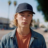 blau (male-model Pete Delorette)