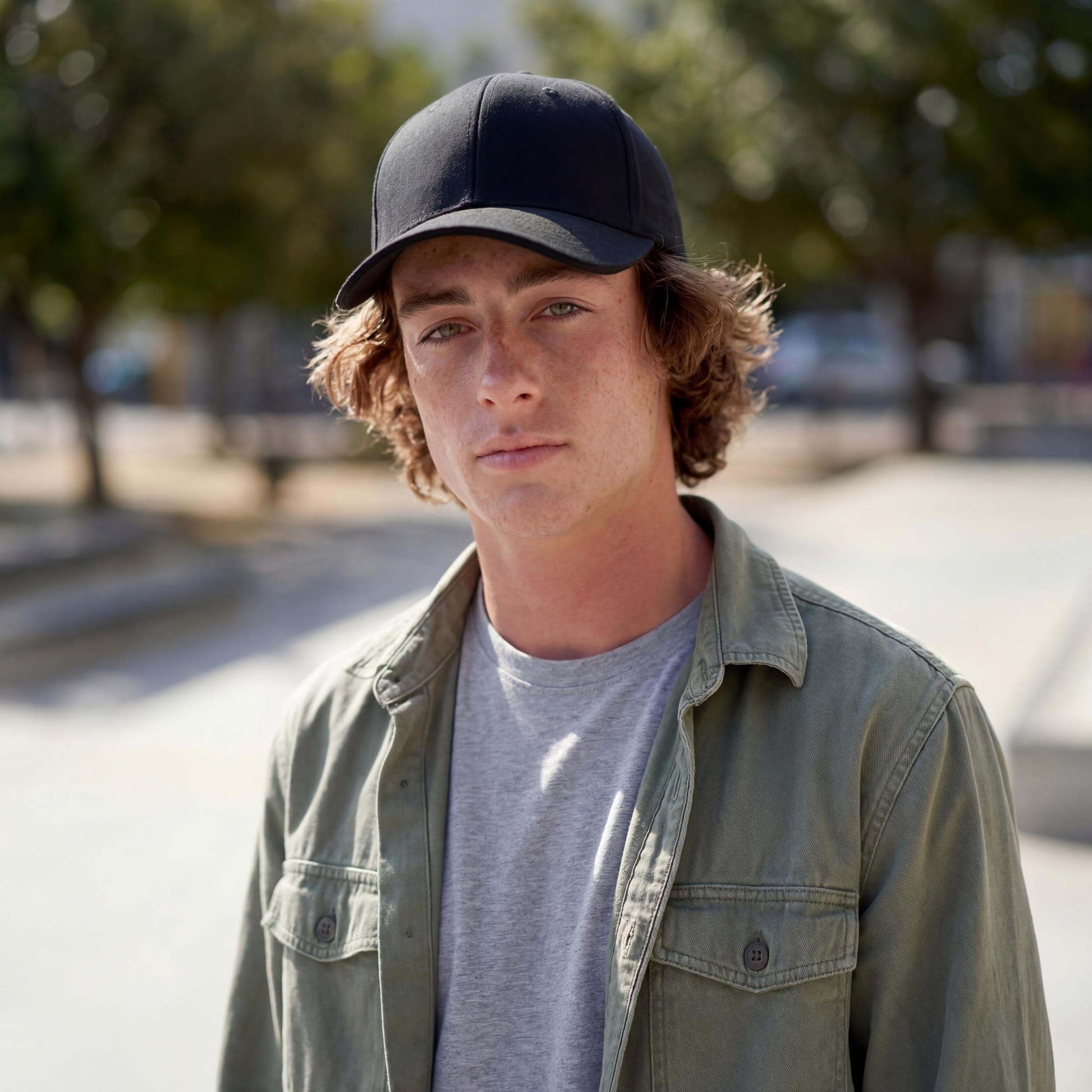 schwarz (male-model Tony Cenic)