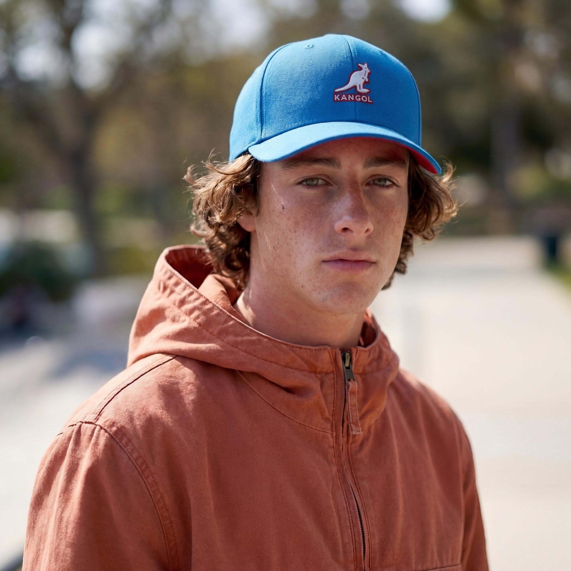 royalblau (male-model Oswald Bloom)