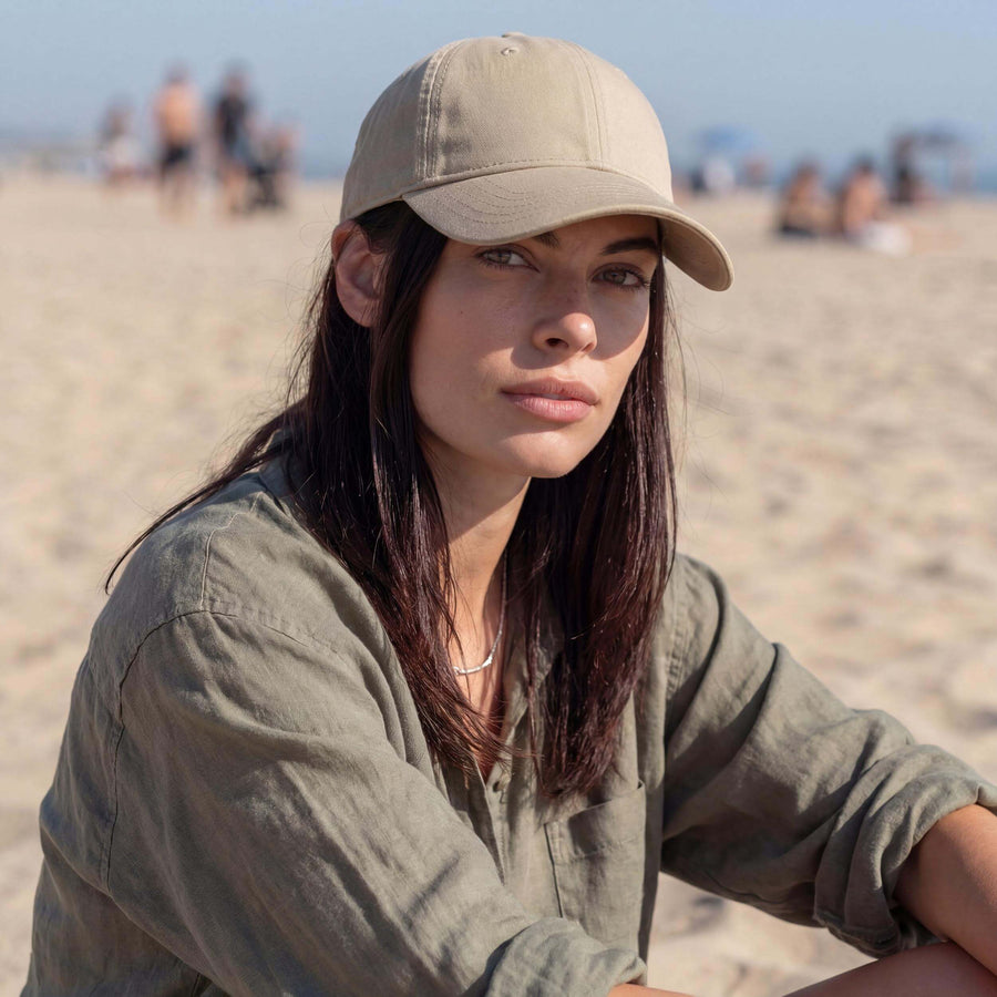 beige (female model Natalie Polino)