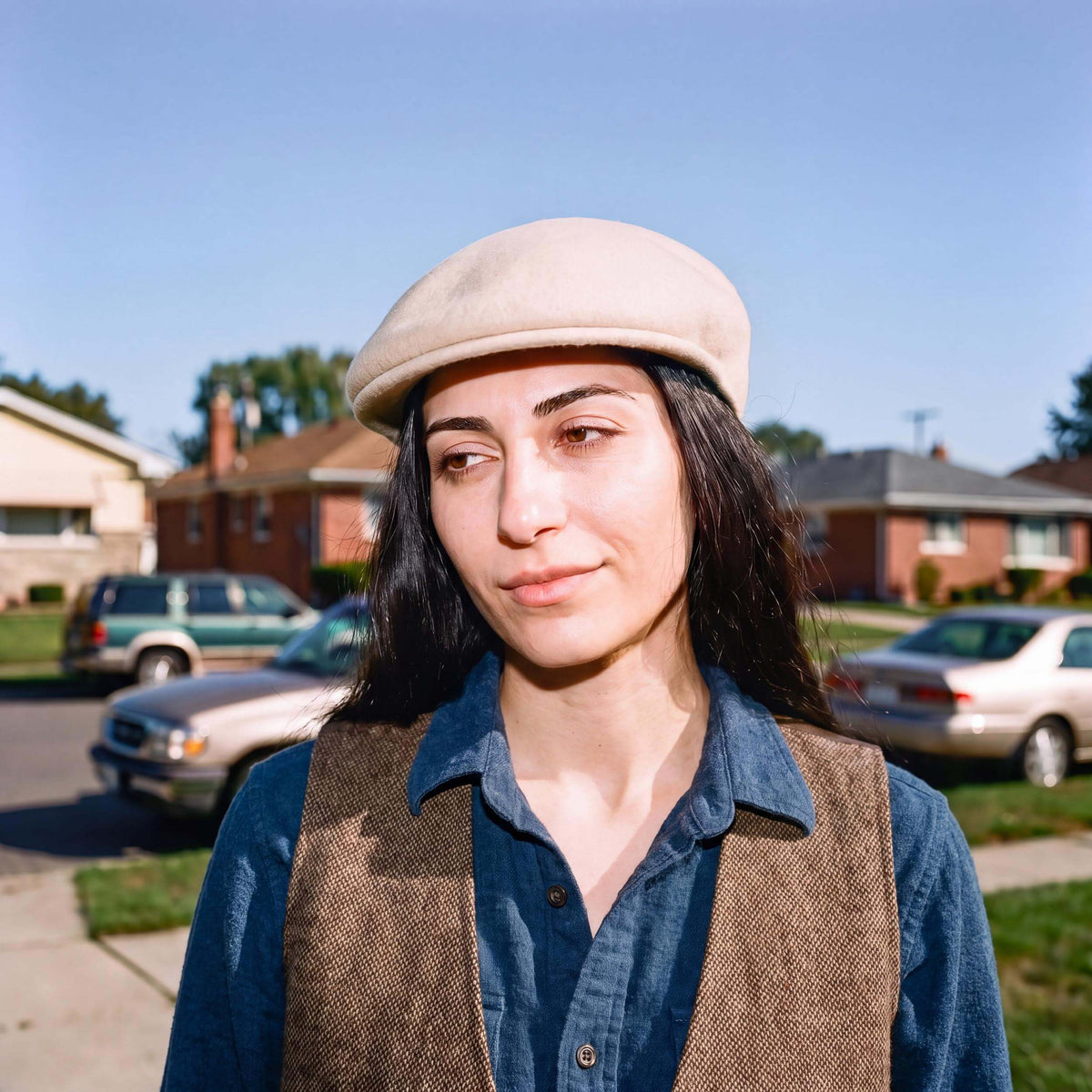 beige (female-model)