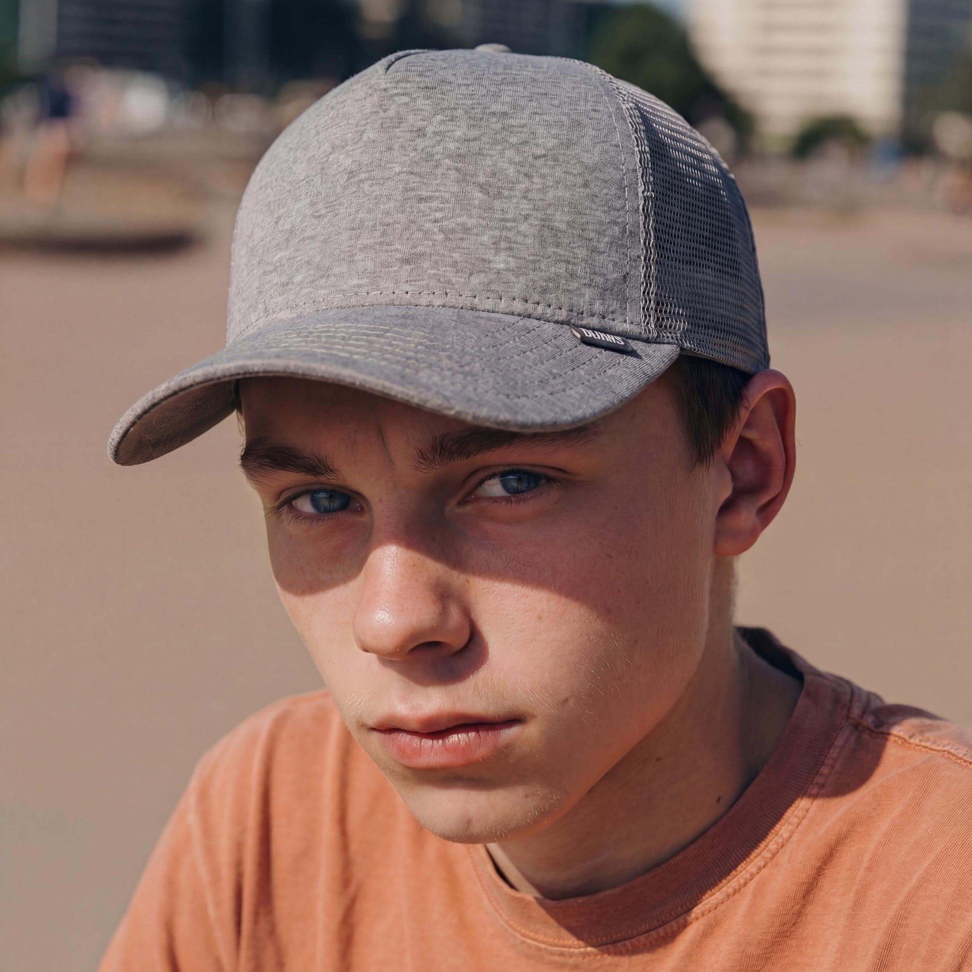 grau (male-model Pete Delorette)