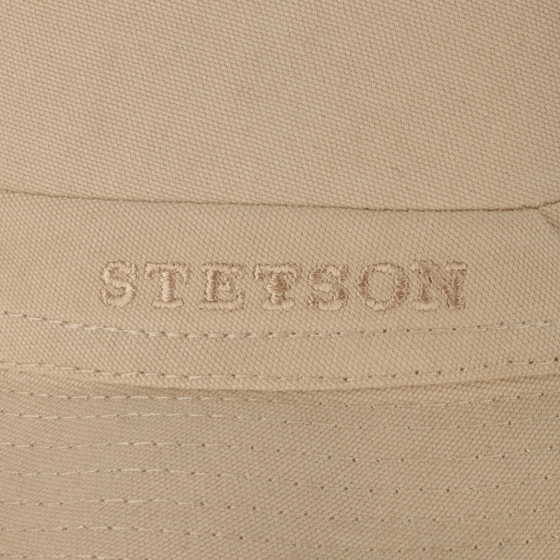hellbeige