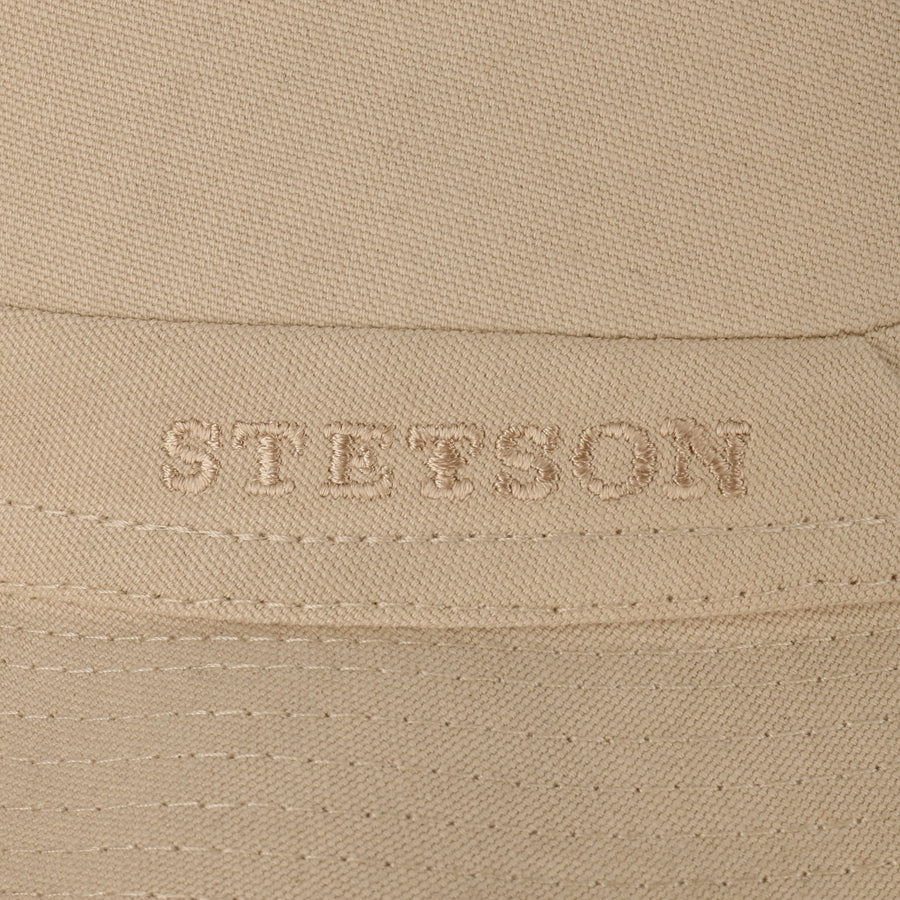hellbeige