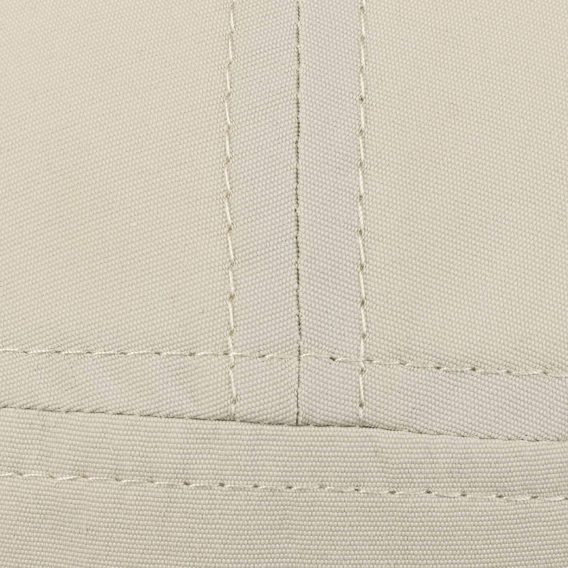 hellbeige