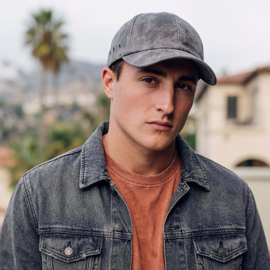 grau (male-model Mike Anderson)