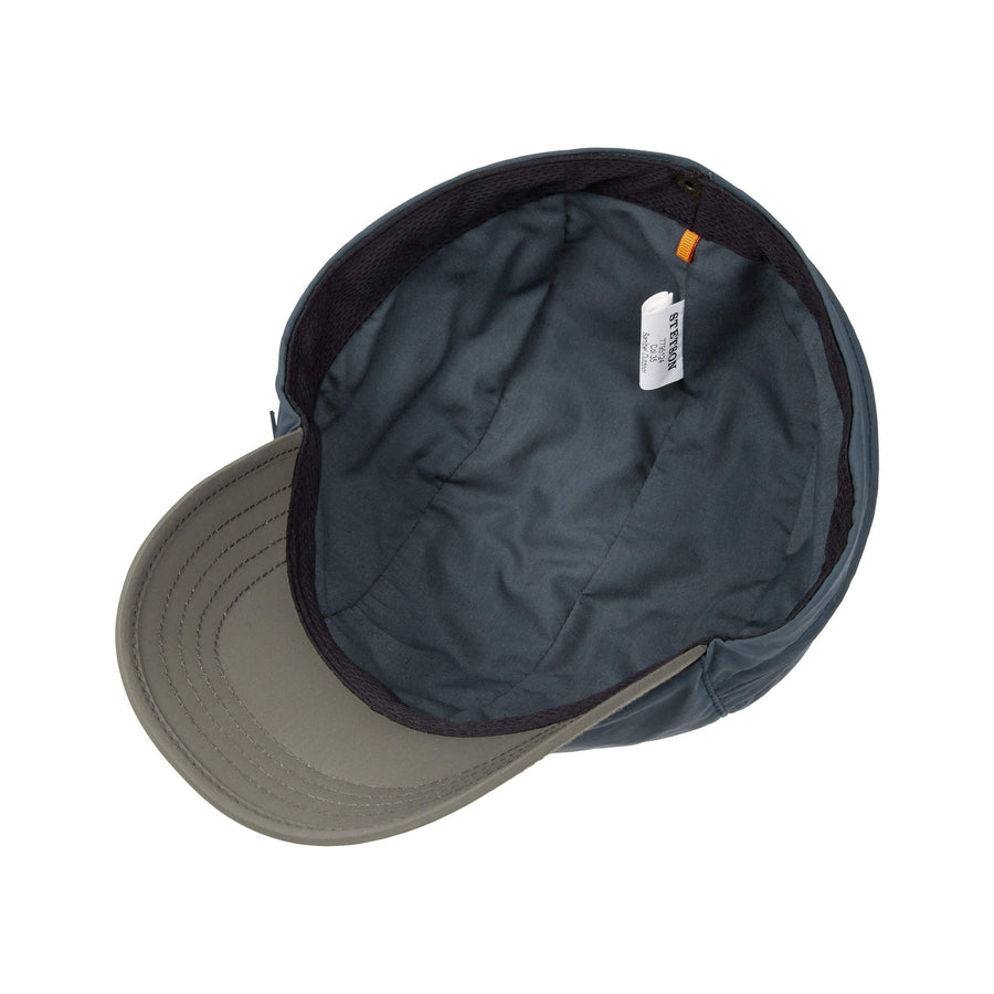 dunkelblau