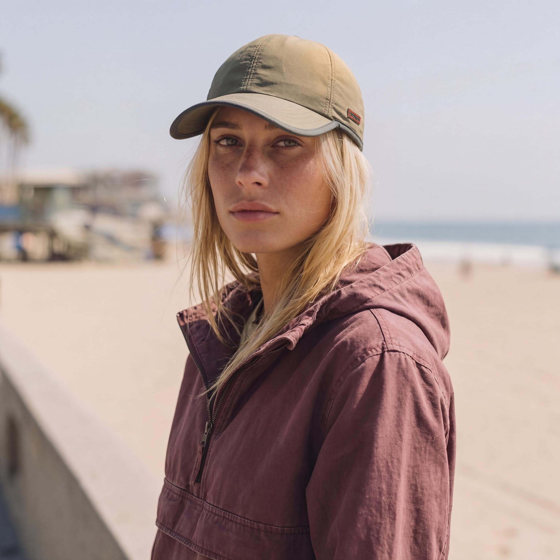 oliv (female-model Sandra Smith)