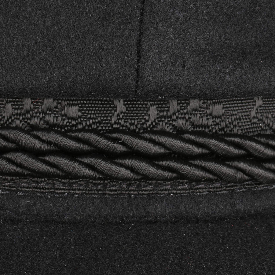 schwarz