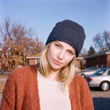 blau (female-model)