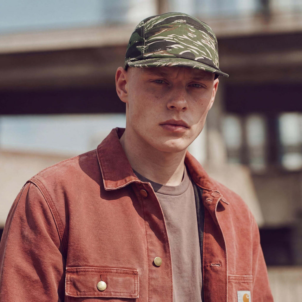 camouflage (male model Roger Yard)