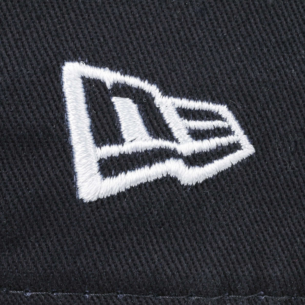 dunkelblau