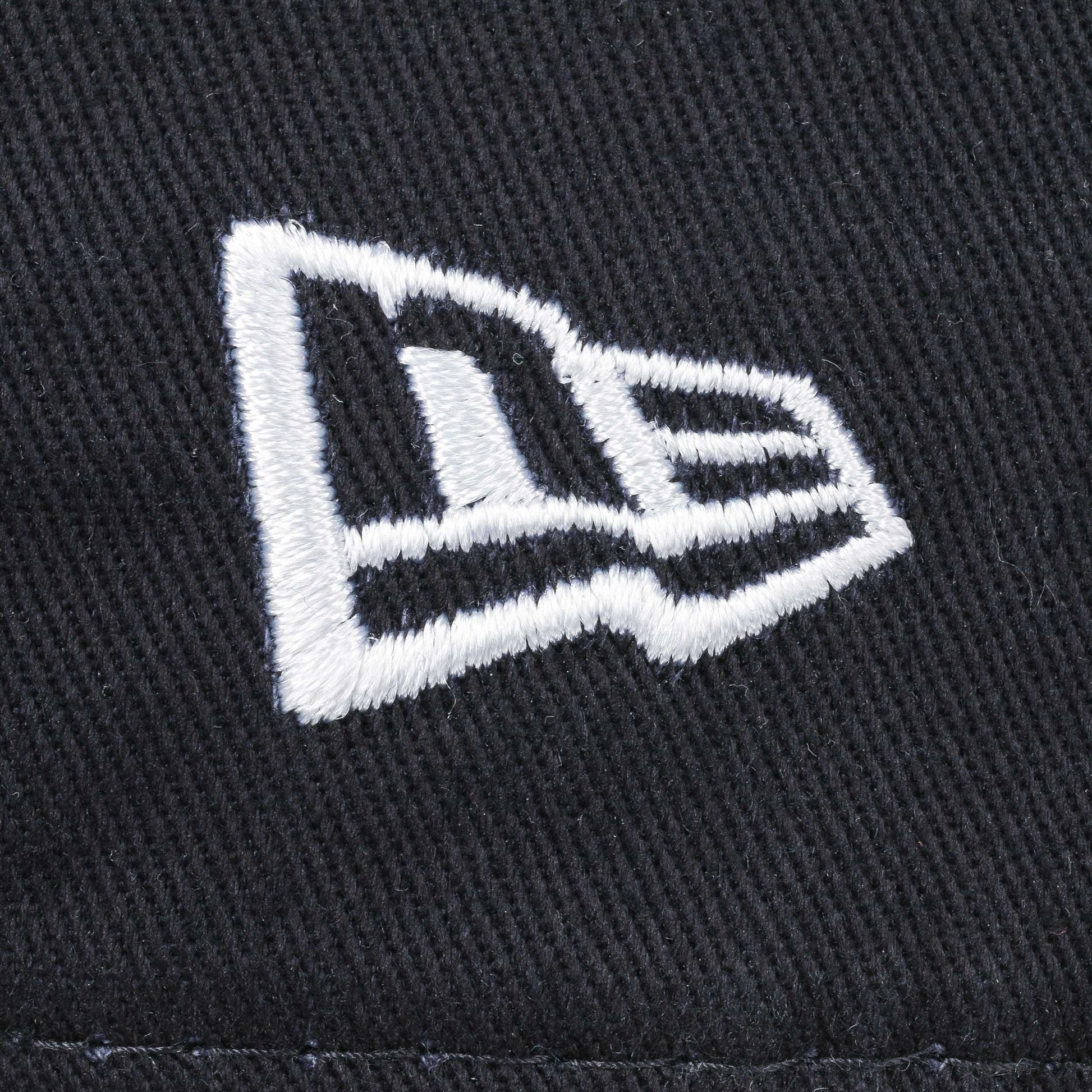 dunkelblau