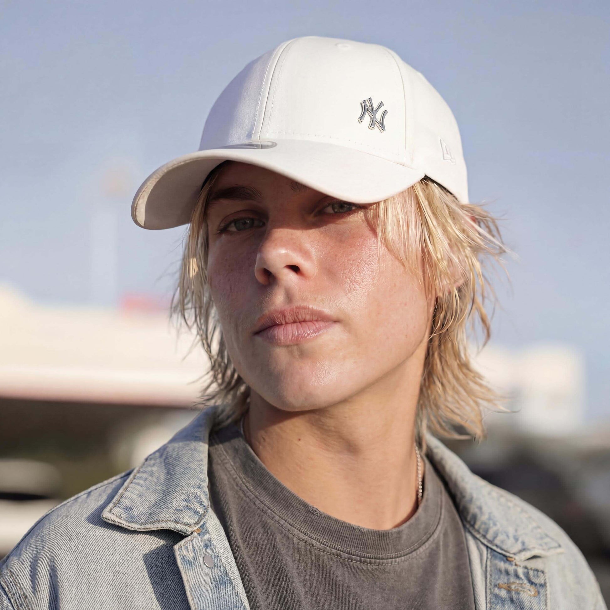 weiß (male-model Jimmy Mcneal)