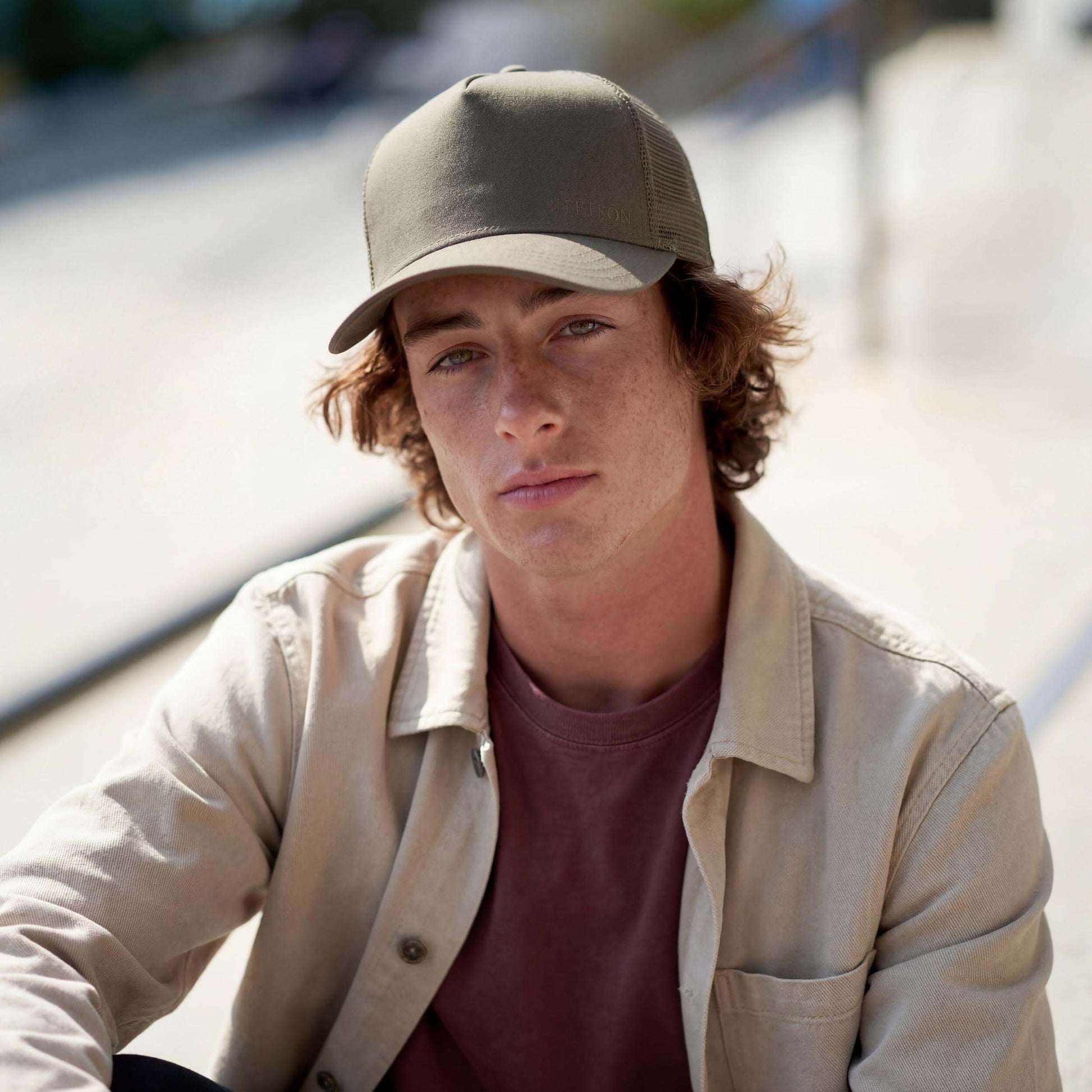 khaki (male-model Roger Yard)