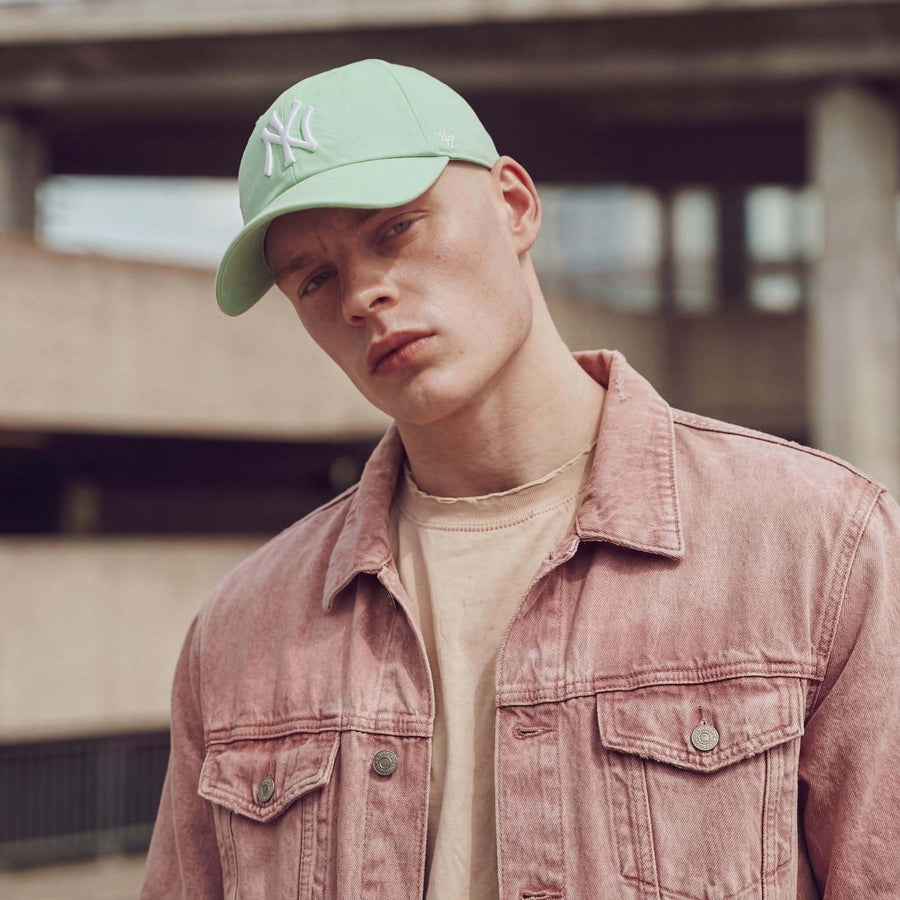 hellgrün (male-model Justin Mappex)