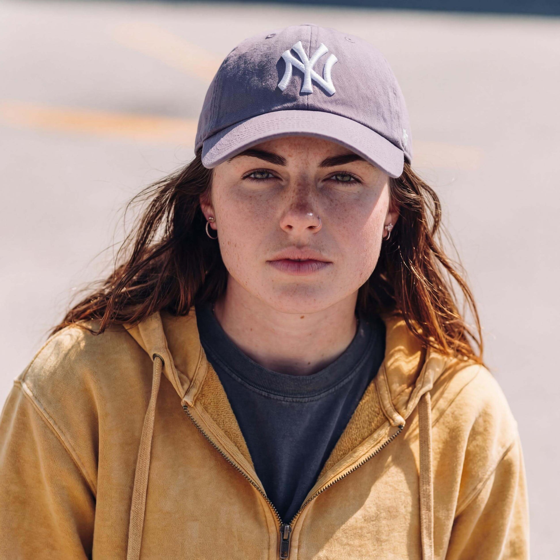 lila (female-model Nicole Capman)