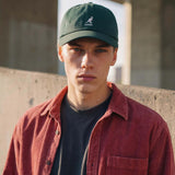 dunkelgrün (male-model Roger Yard)