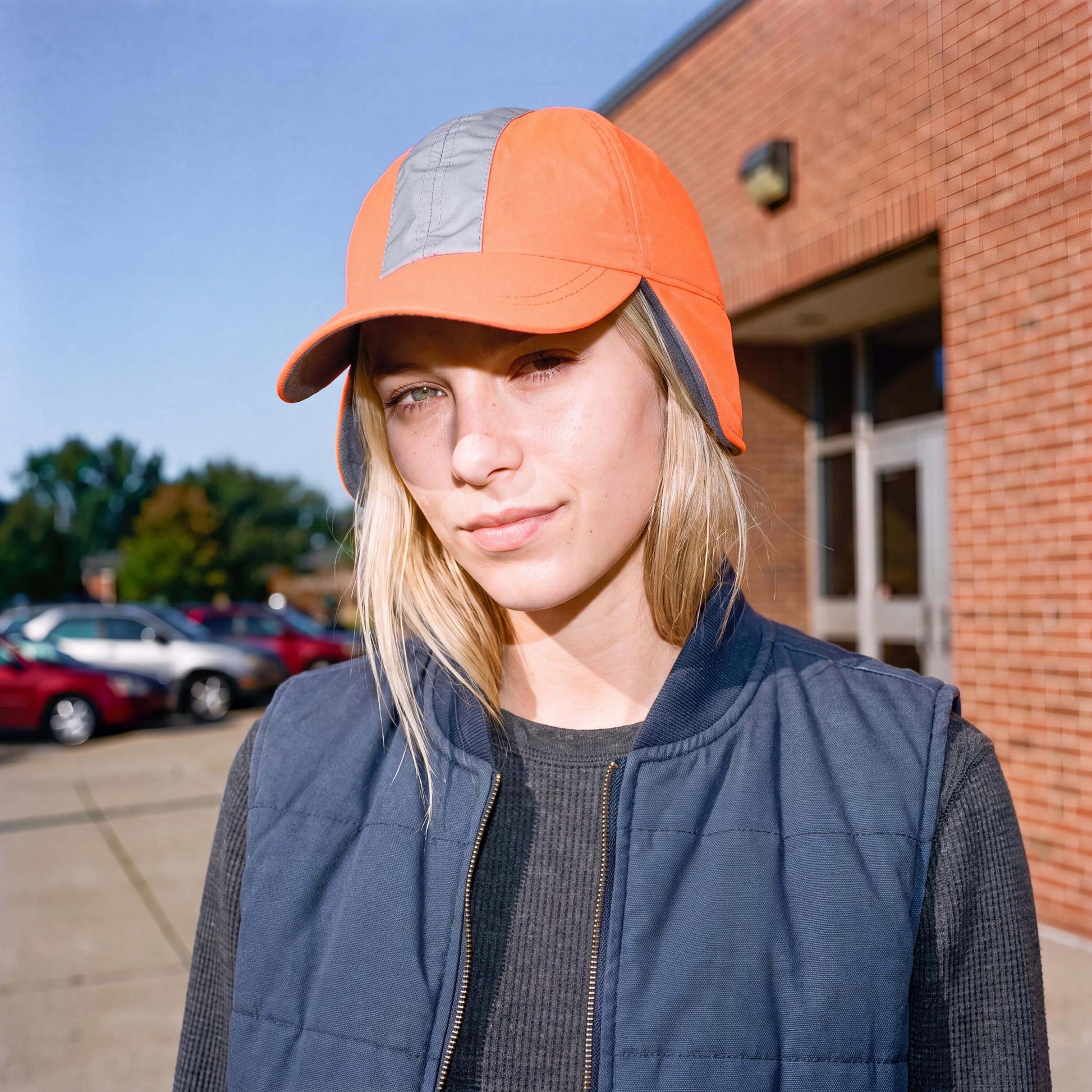 neonorange (female-model)