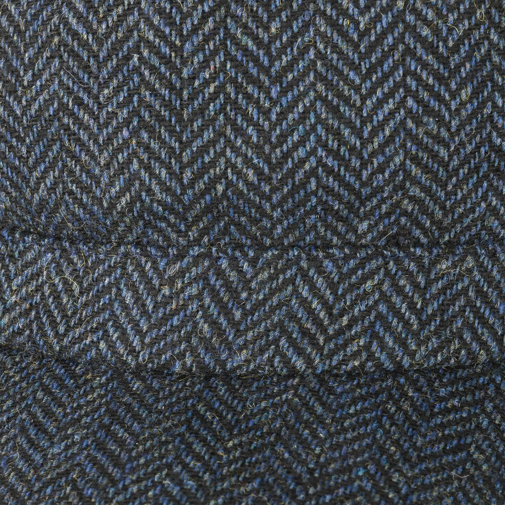 schwarz-blau