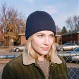 dunkelblau (female-model)