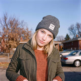 hellgrau (female-model)