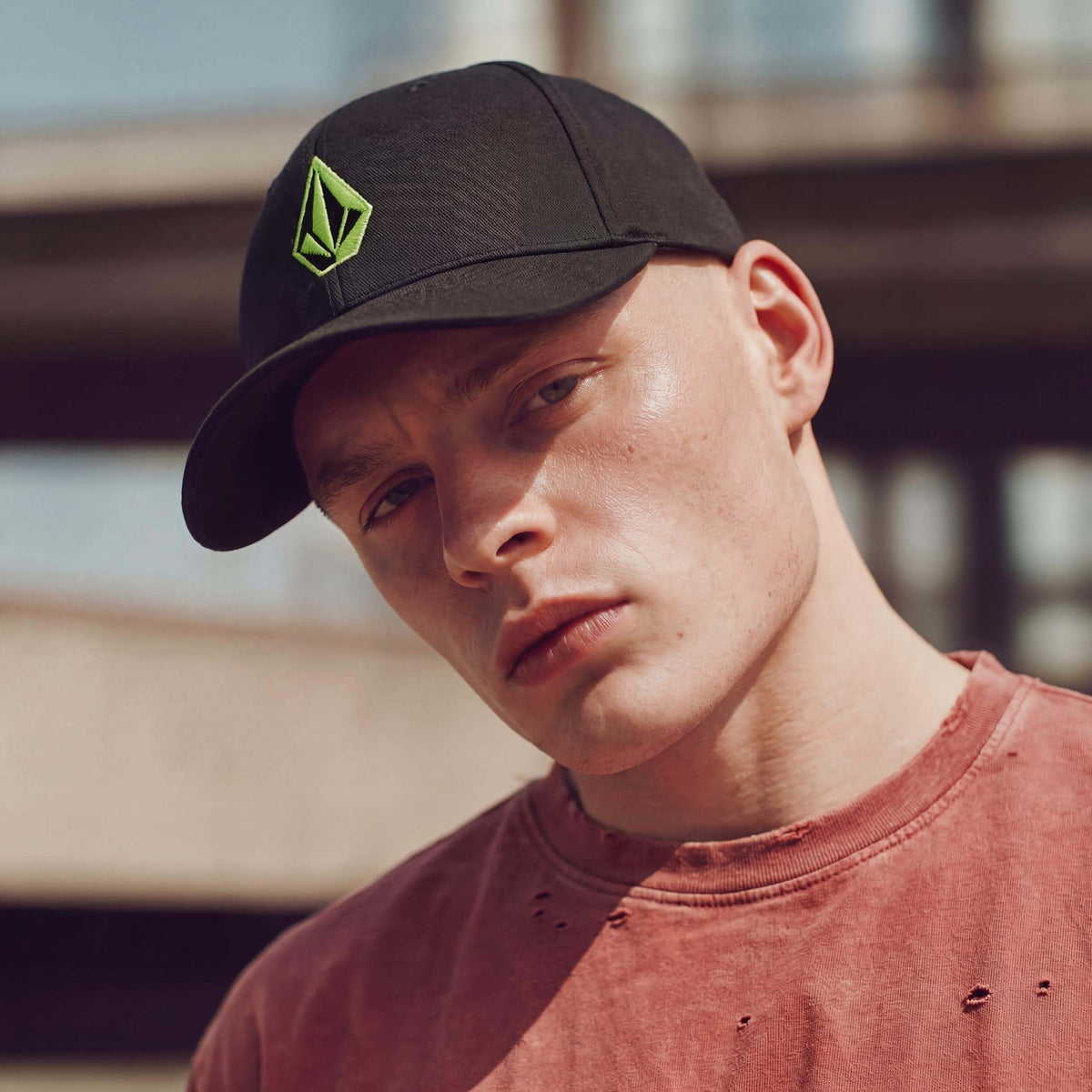 schwarz-grün (male-model Tony Cenic)