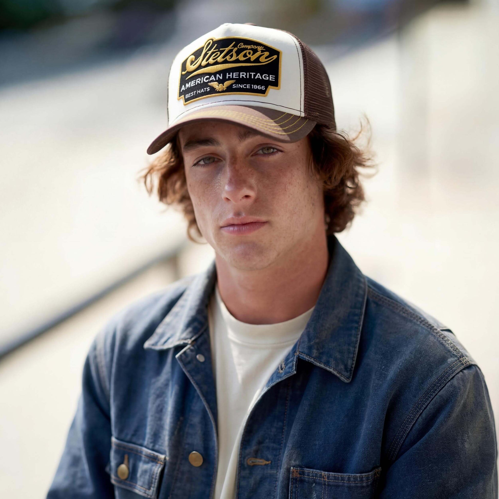 dunkelbraun (male-model Pete Delorette)