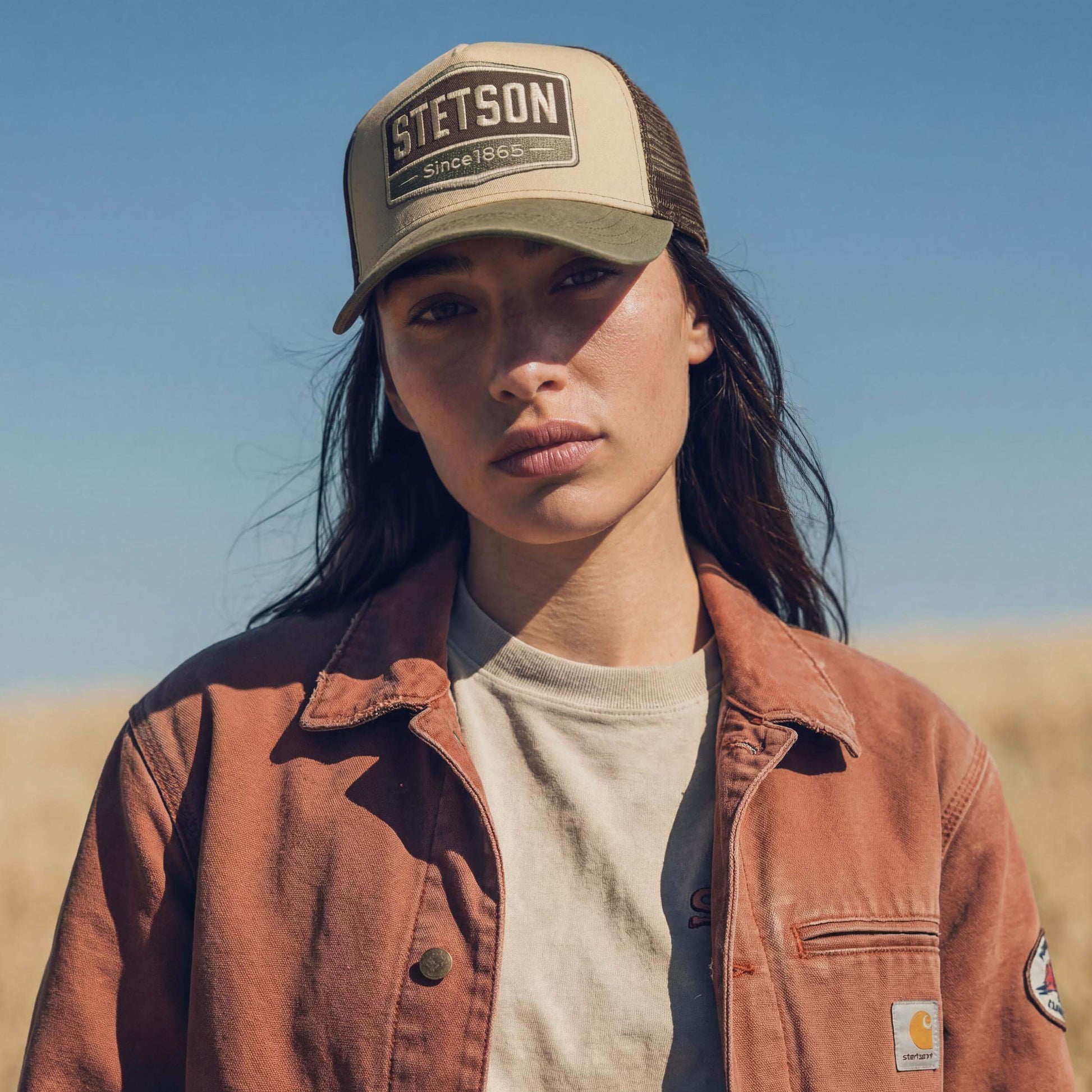 oliv (female-model Jessica Paulic)