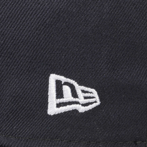 dunkelblau