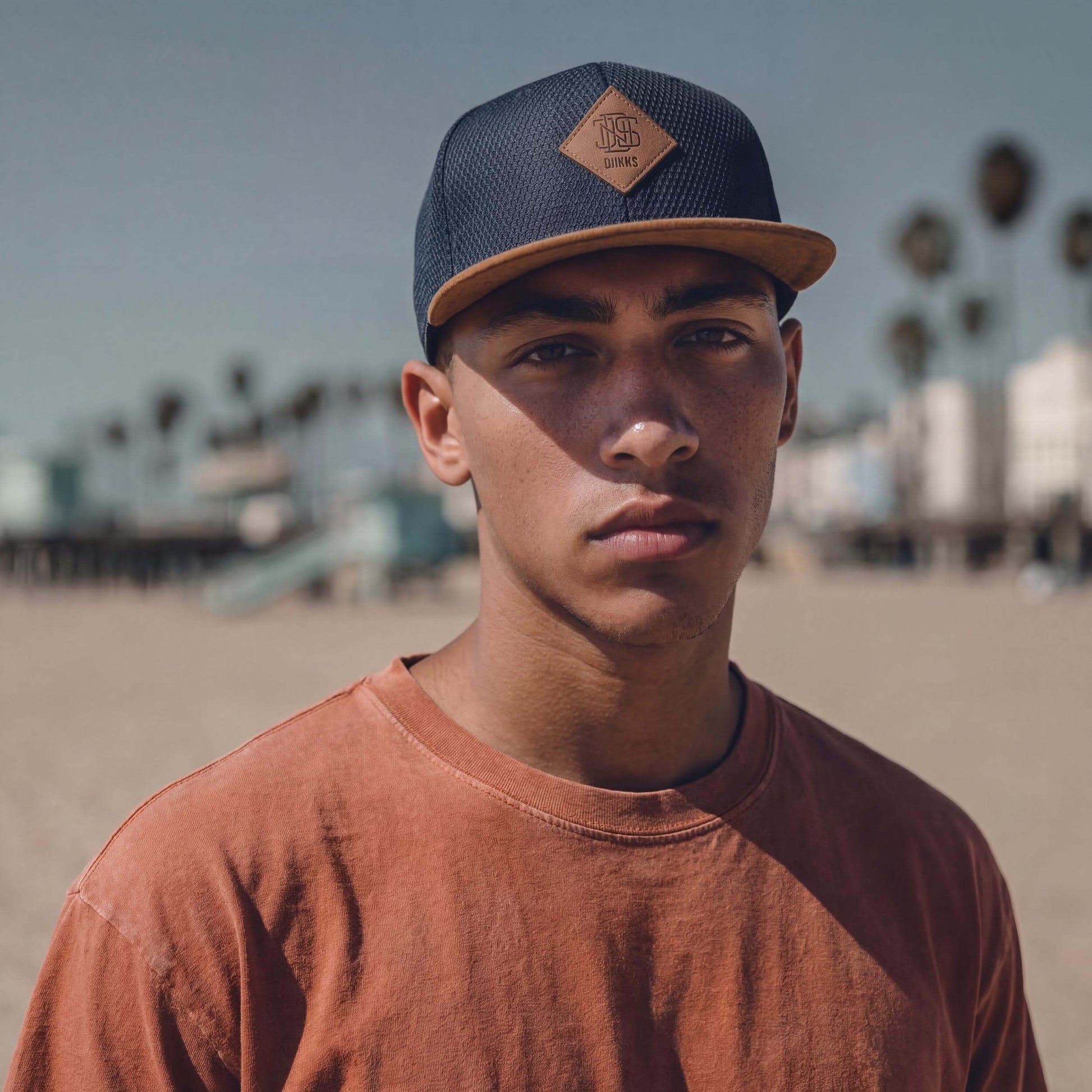 dunkelblau (male-model Oswald Bloom)