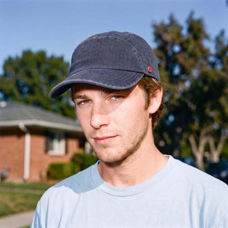 blau (male-model)