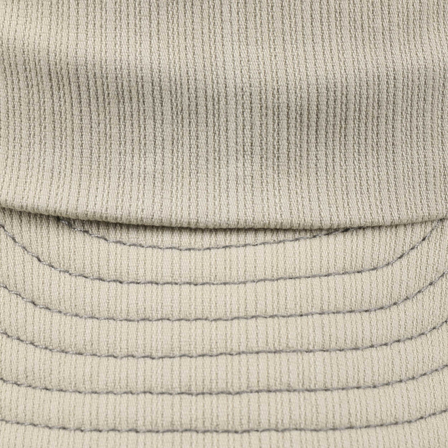 hellbeige