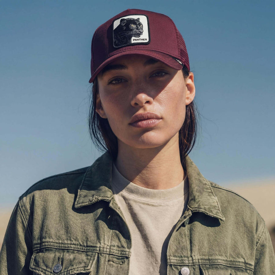 bordeaux (female-model Bec Rabanne)