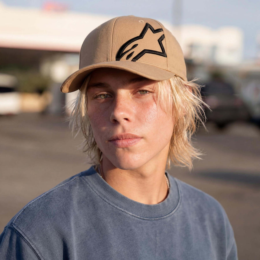 beige-schwarz (male-model Oswald Bloom)