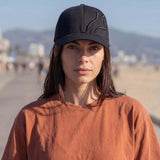schwarz-schwarz (female-model Hazel Bourne)