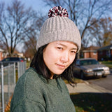 grau (female-model)