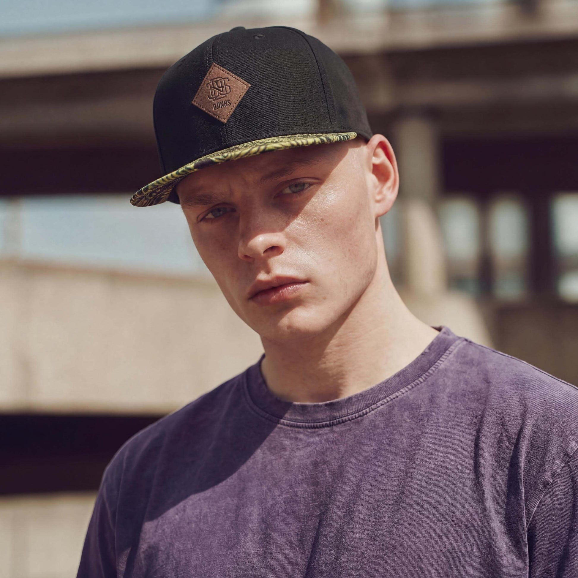 schwarz (male-model Oswald Bloom)