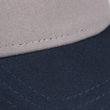 grau-blau