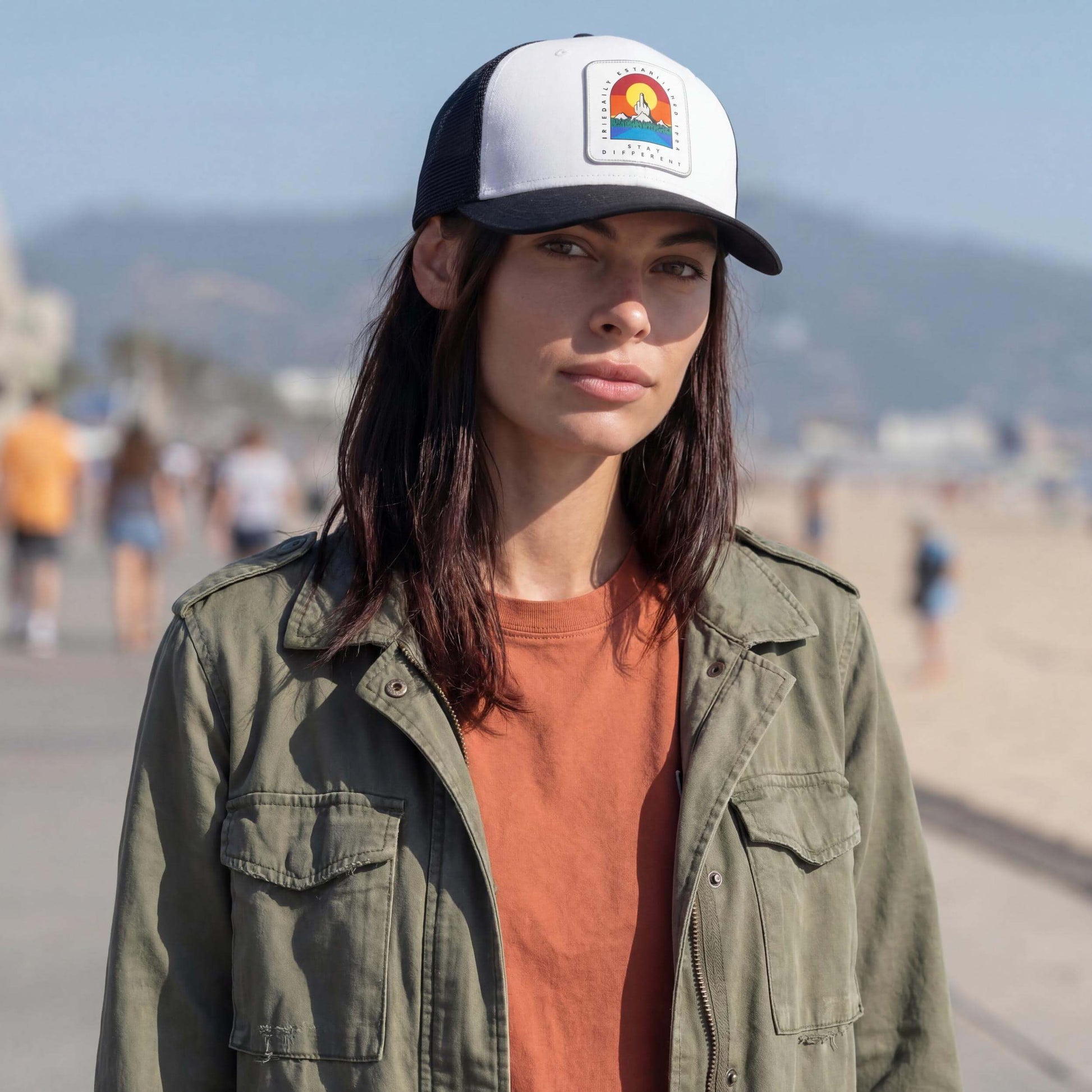 schwarz (female-model Jessica Paulic)