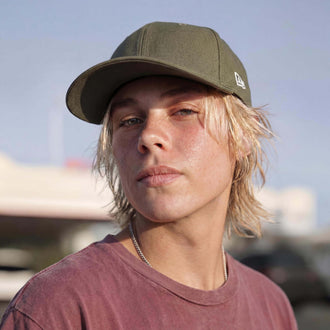 olive (male model James Lavender)