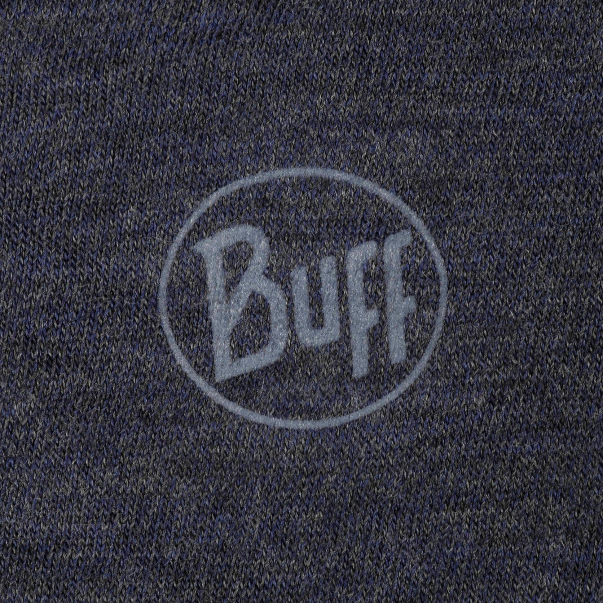 blau-meliert