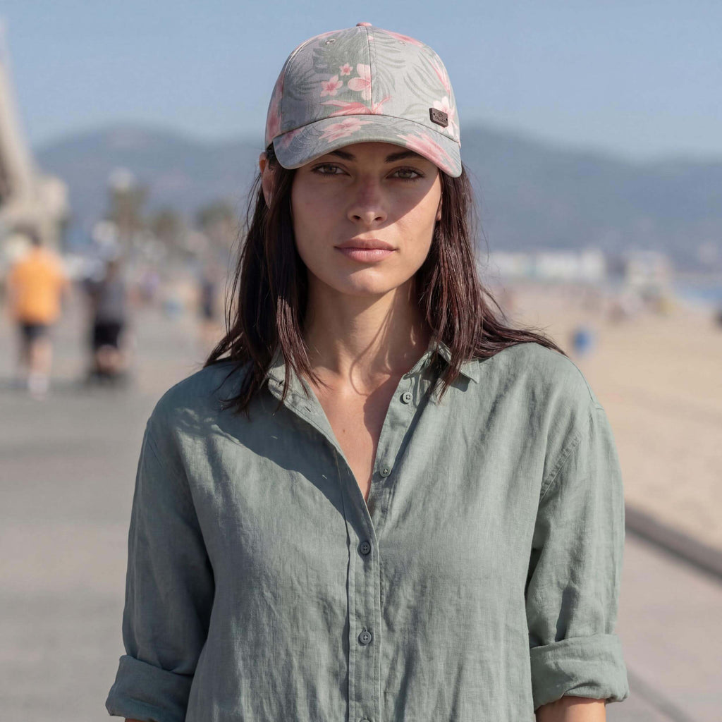 gris (modèle féminin Zara Slater)