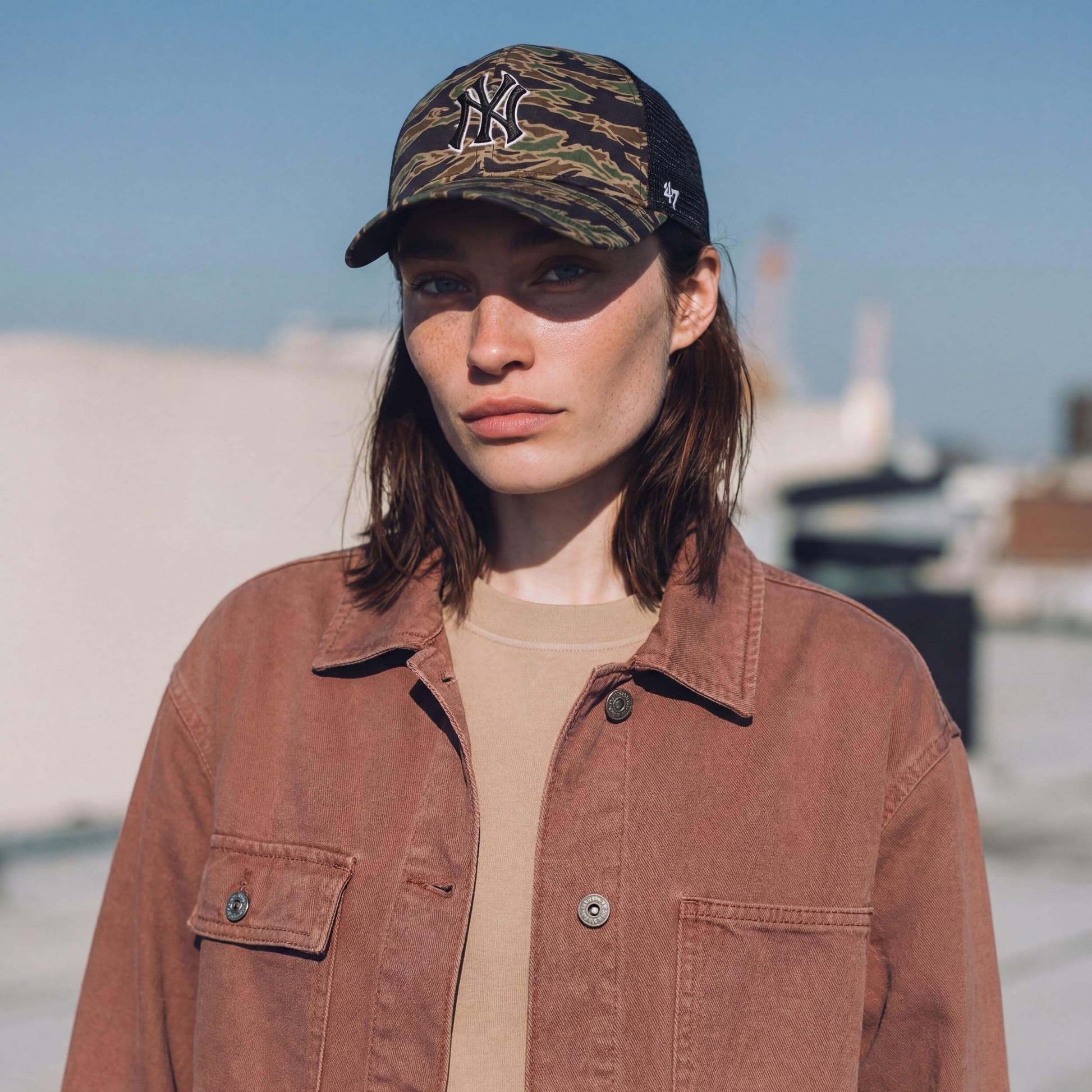 camouflage (female-model Ricci Amber)