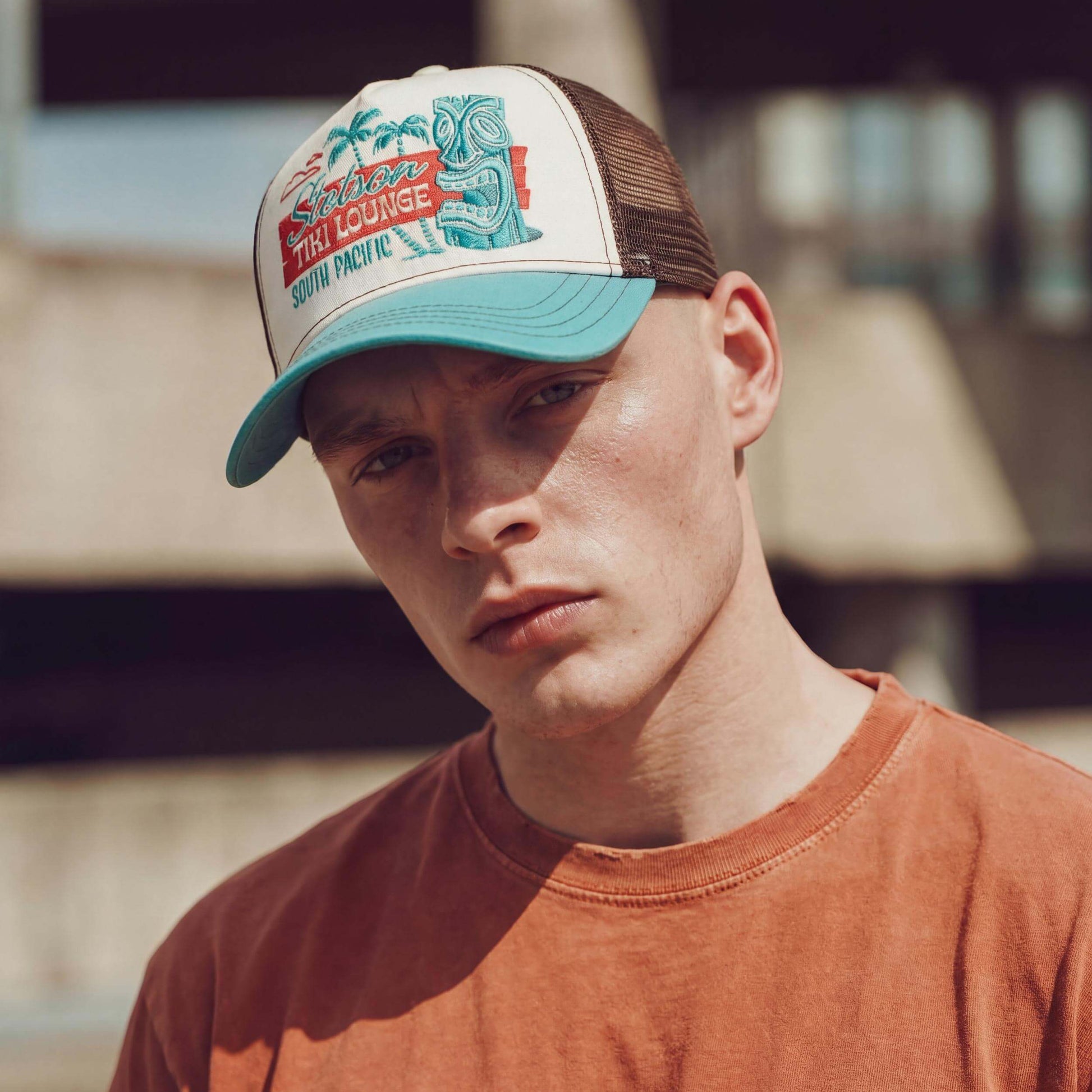 braun (male-model Pete Delorette)