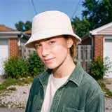 cremeweiß (female-model)