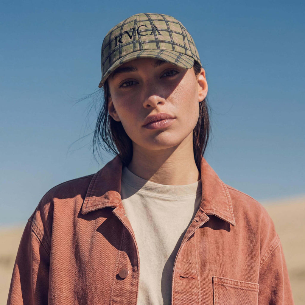 grün (female-model Sabrina Sanchez)