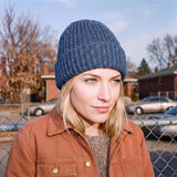blau (female-model)