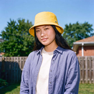 gelb (female-model)