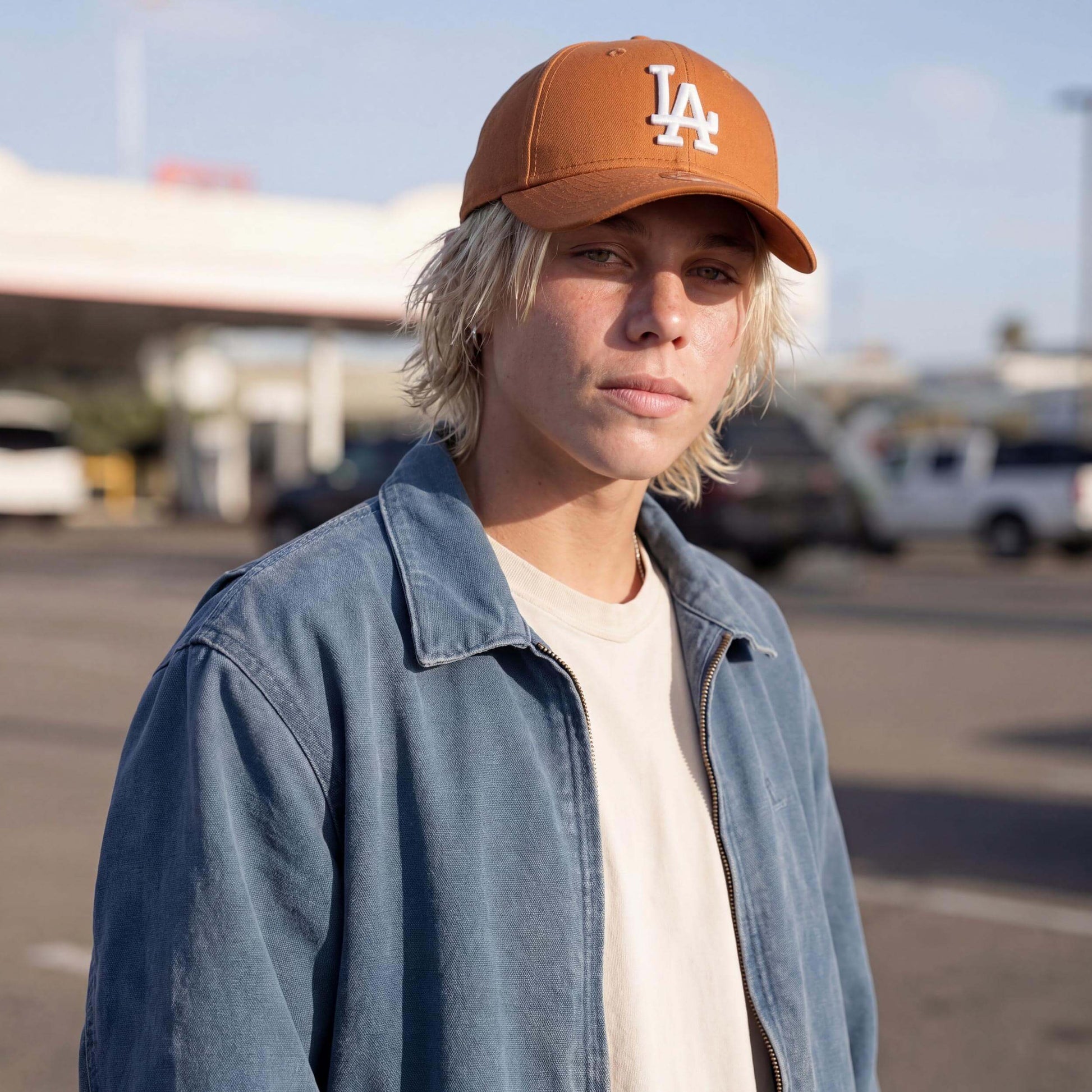 braun (male-model Pete Delorette)